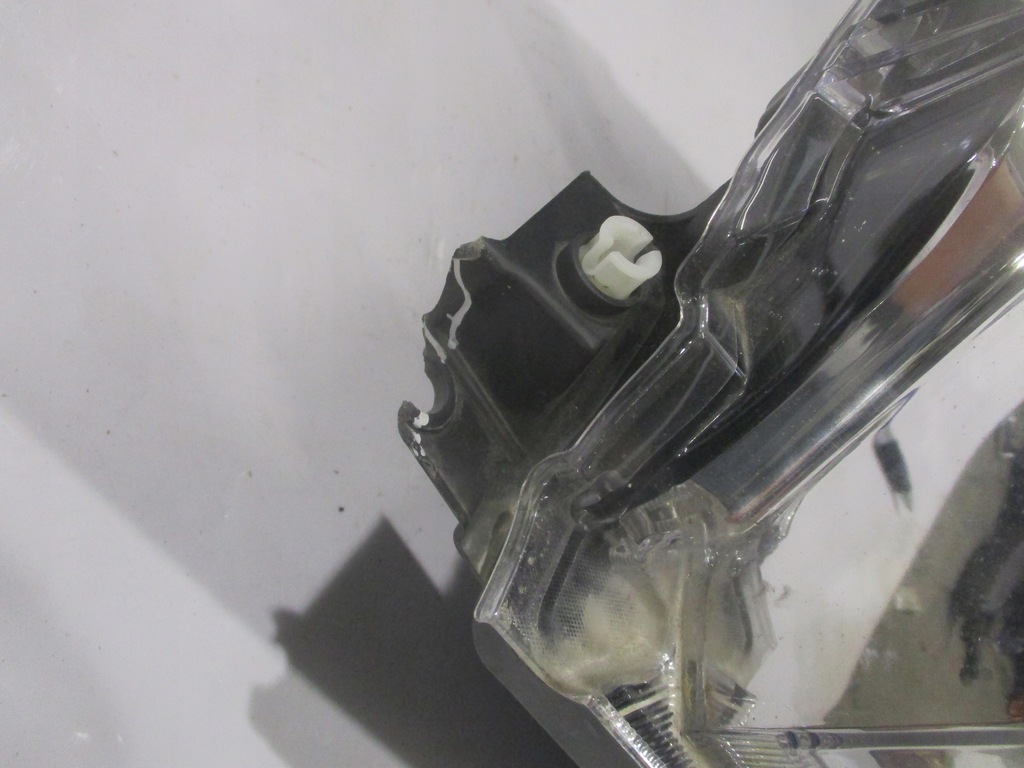 фото №9, Лампа фара правый nissan leaf оригинал