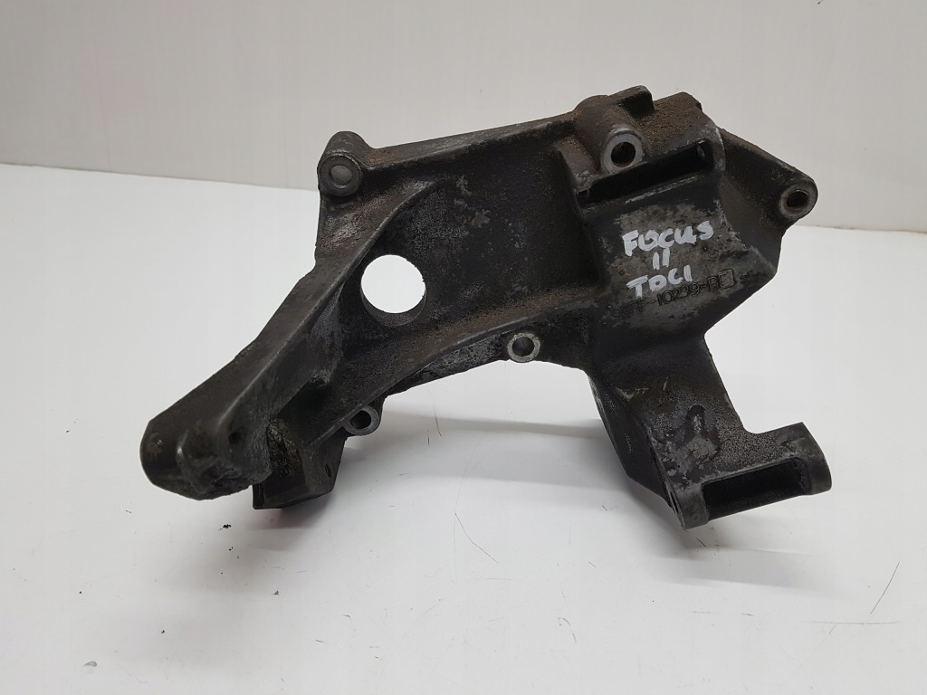 Купити Кронштейн генератора ford focus mk1 04r 1.8tddi 98ff-10239-be