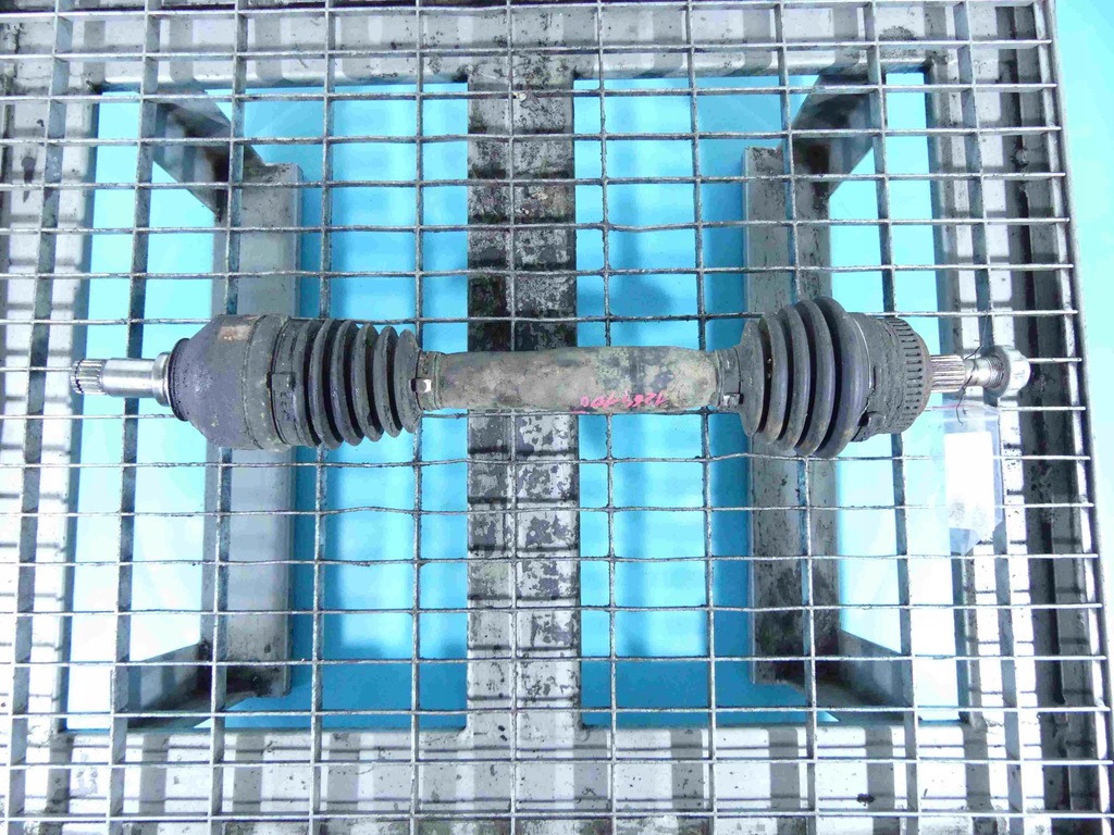 фото №1, Приводной вал левая mercedes w168 1.7 cdi механическая коробка передач 5b