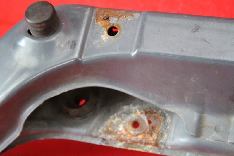 фото №11, Pas передний усилитель верхний nissan note e11 1 i 1.6 16v 05-09