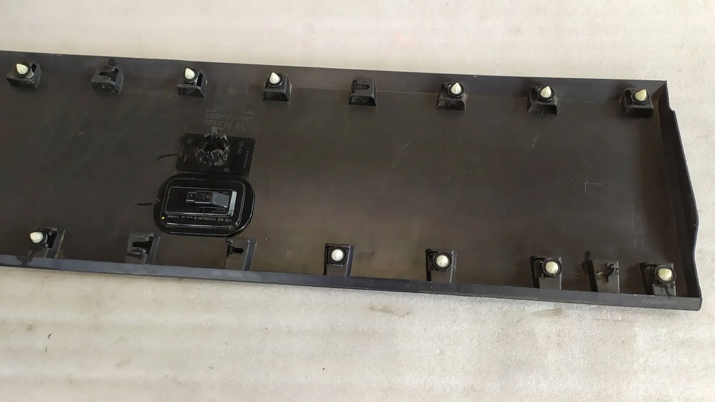 фото №12, Молдинг бічна права vw crafter ii man tge