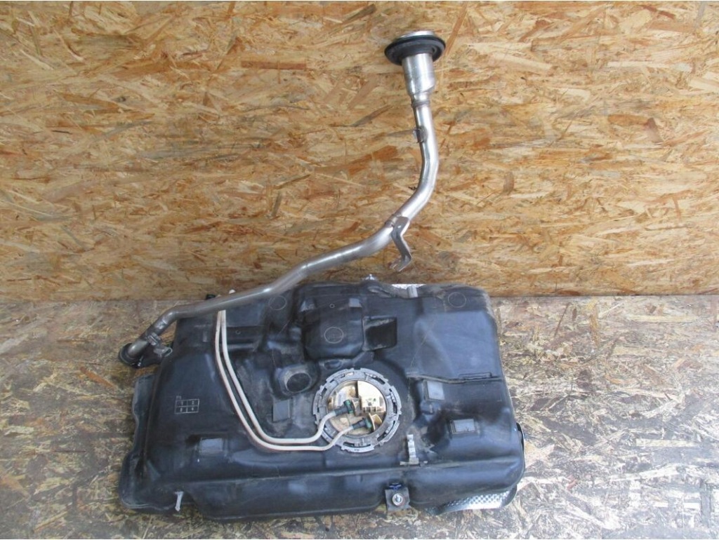 Купити Mercedes gla w156 2.2 cdi бак пального bak