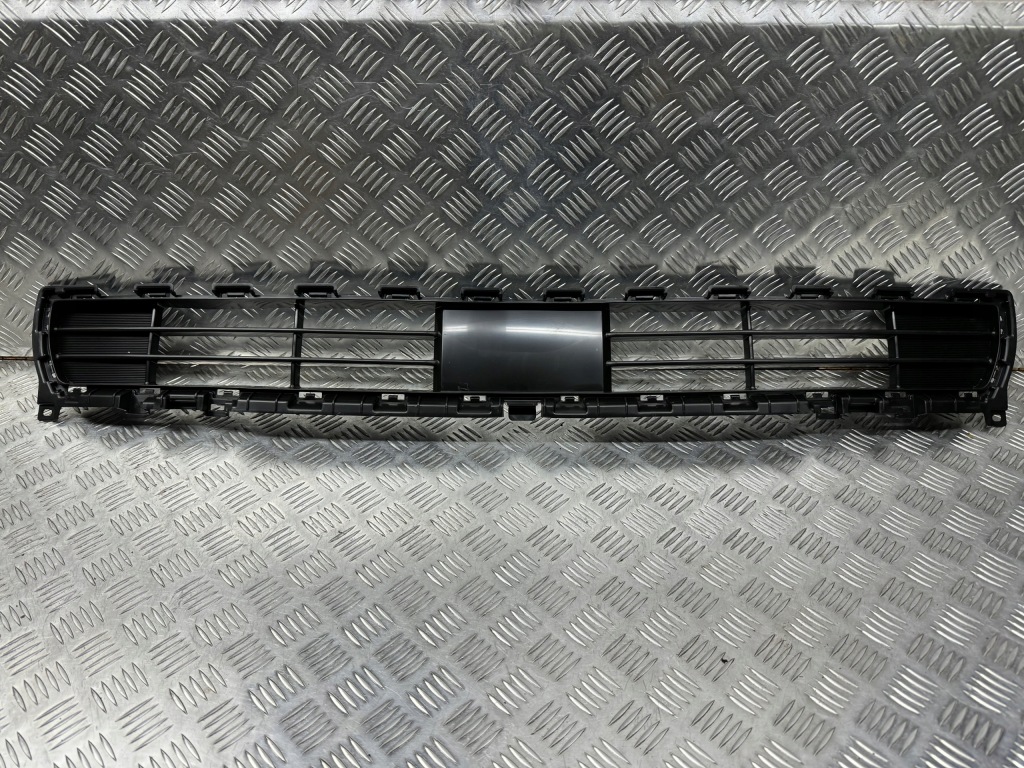 фото №1, Kia sportage iv 15-20 решётка бампера решётка радиатора радар нижняя