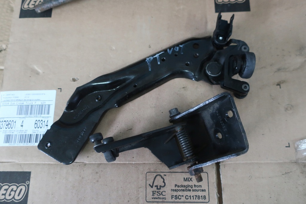 фото №1, Voyager iv lift петля двері розсувних правий задня