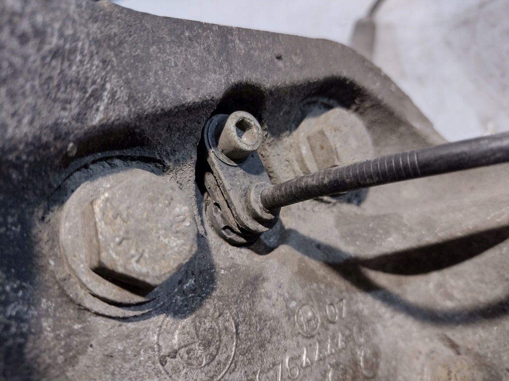 фото №15, Поворотный кулак правый перед bmw e90 2,0d m47 6764444