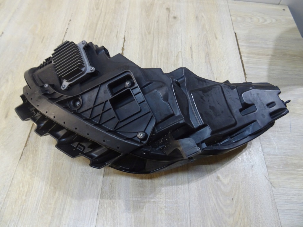 Tesla model 3 / y рестайлинг  full led фара правый  перед 1514953-00-d llu Доставка