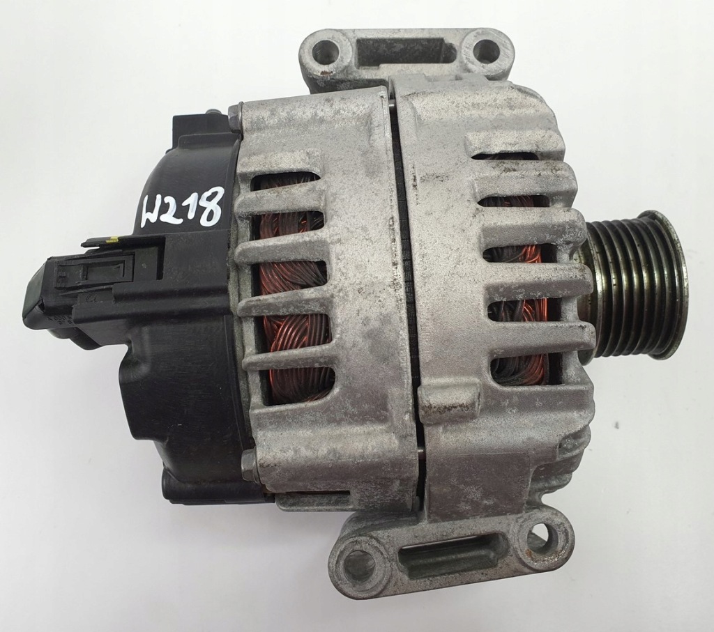 Купити Генератор mercedes w218 3.0 cdi a0009067500