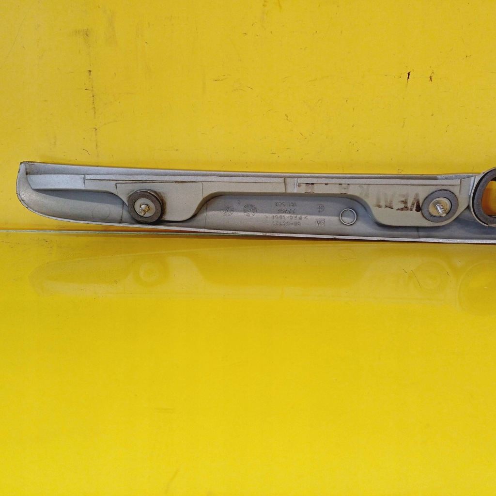 Накладка кришки багажника opel vectra b 90463727 nr127 в Україні