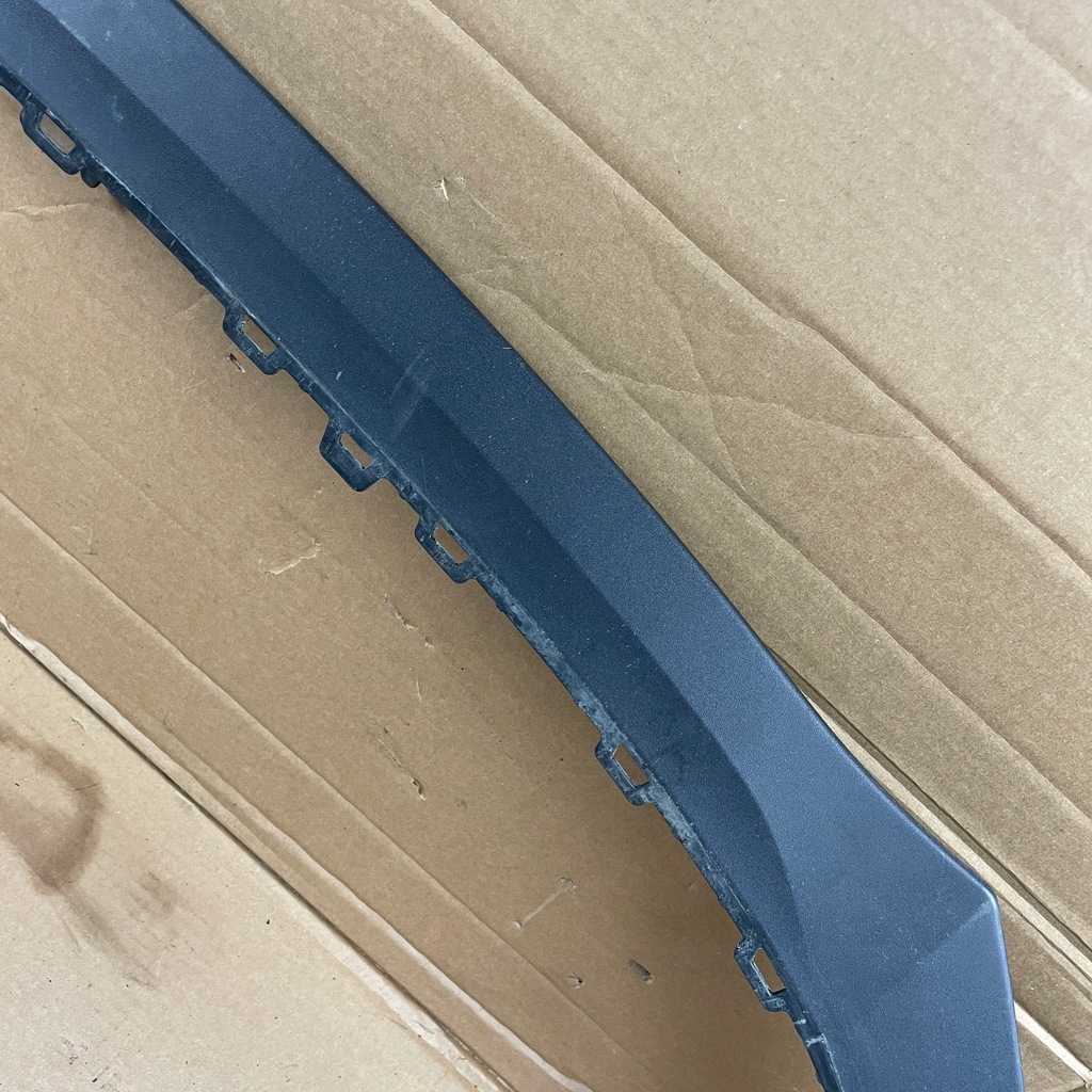 фото №12, Накладка спойлер dół накладка-спойлер бампера перед передня skoda enyaq iv 20-23 5la