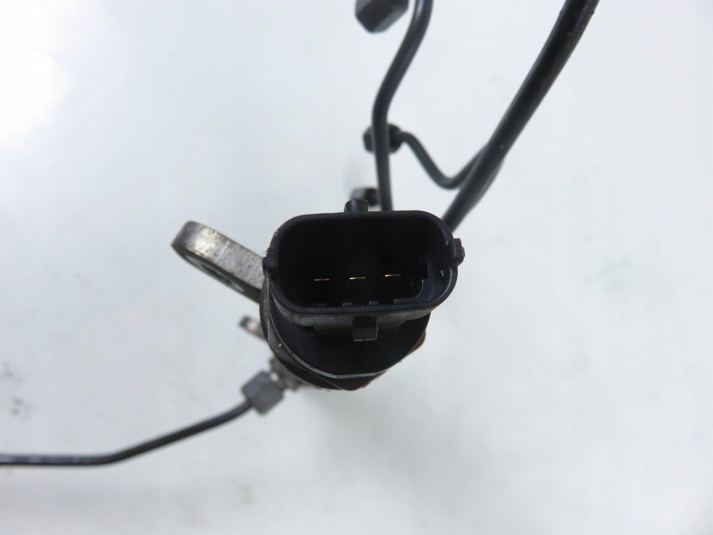 фото №10, Молдинг впрыскная fiat croma ii 1.9 d multijet 0445214058 939 a2.000