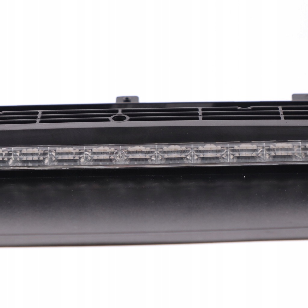 фото №12, Mercedes c118 третий свет стоп-сигнал свет торможения a1189069900