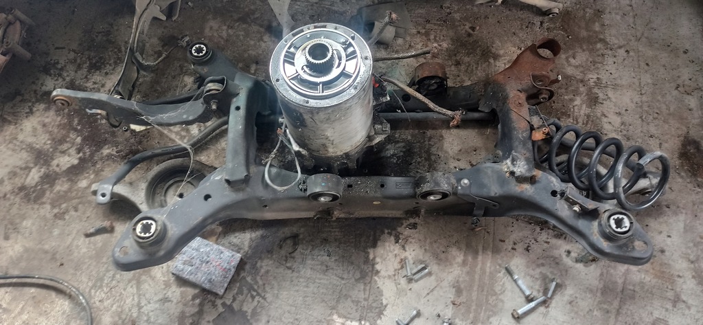 фото №1, Volvo v60 d6 двигатель электрический подрамник гибрид