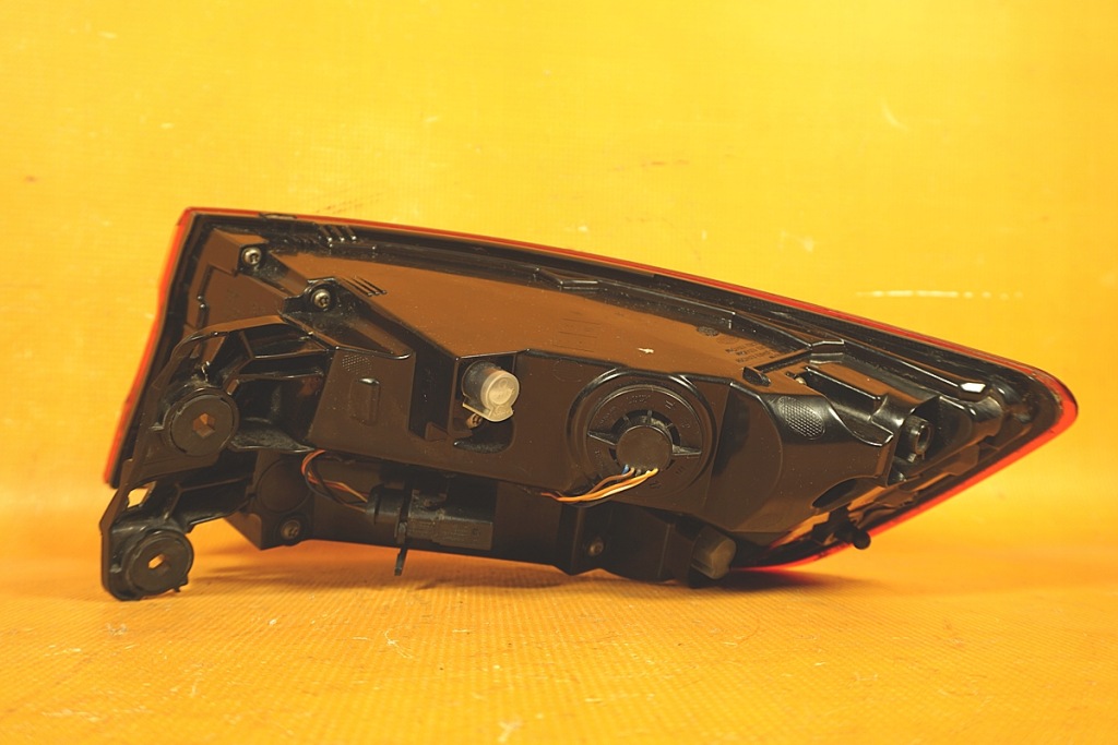 Audi a4 8w b9 70km фари задній комплект matrix 8w5945091c / 8w5945093c в Україні