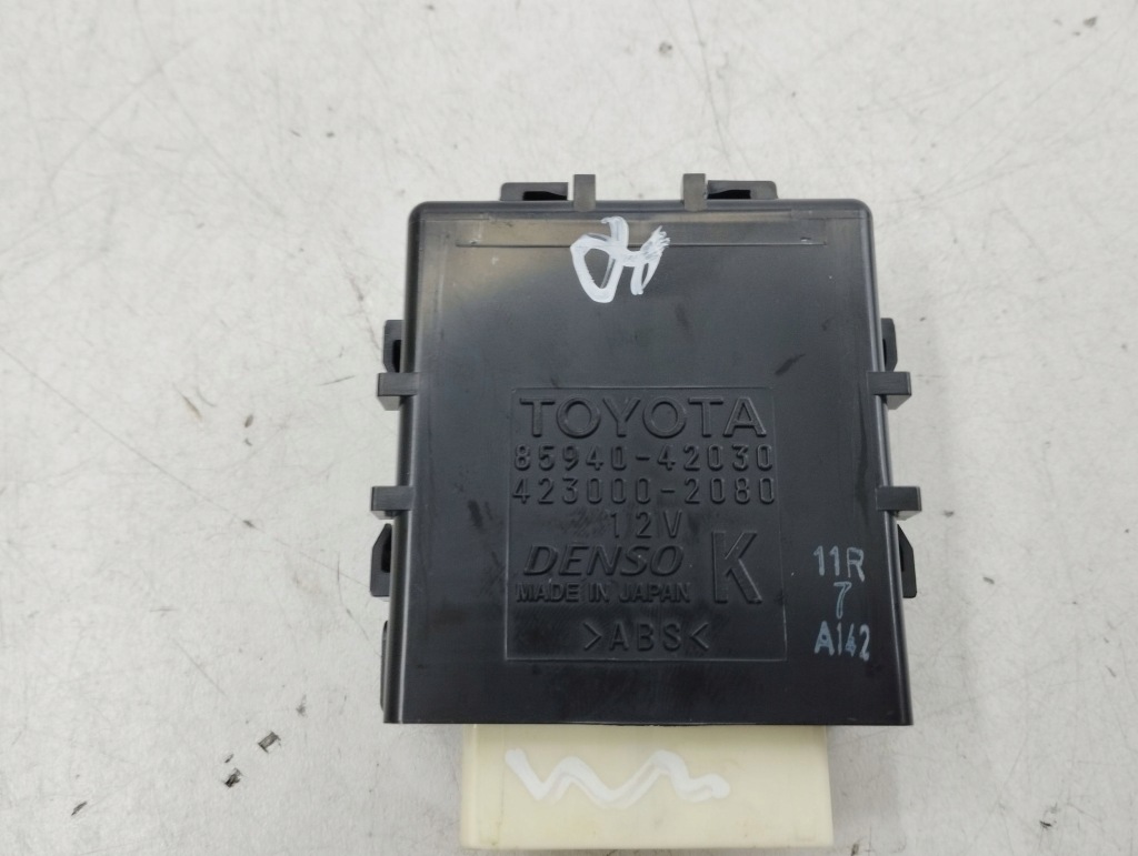 фото №1, Toyota rav 4 xa40 2015 блок управления / модуль центрального замка