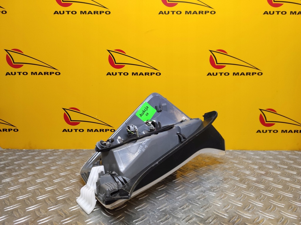 фото №5, Toyota prius 2012- лампа задня права usa