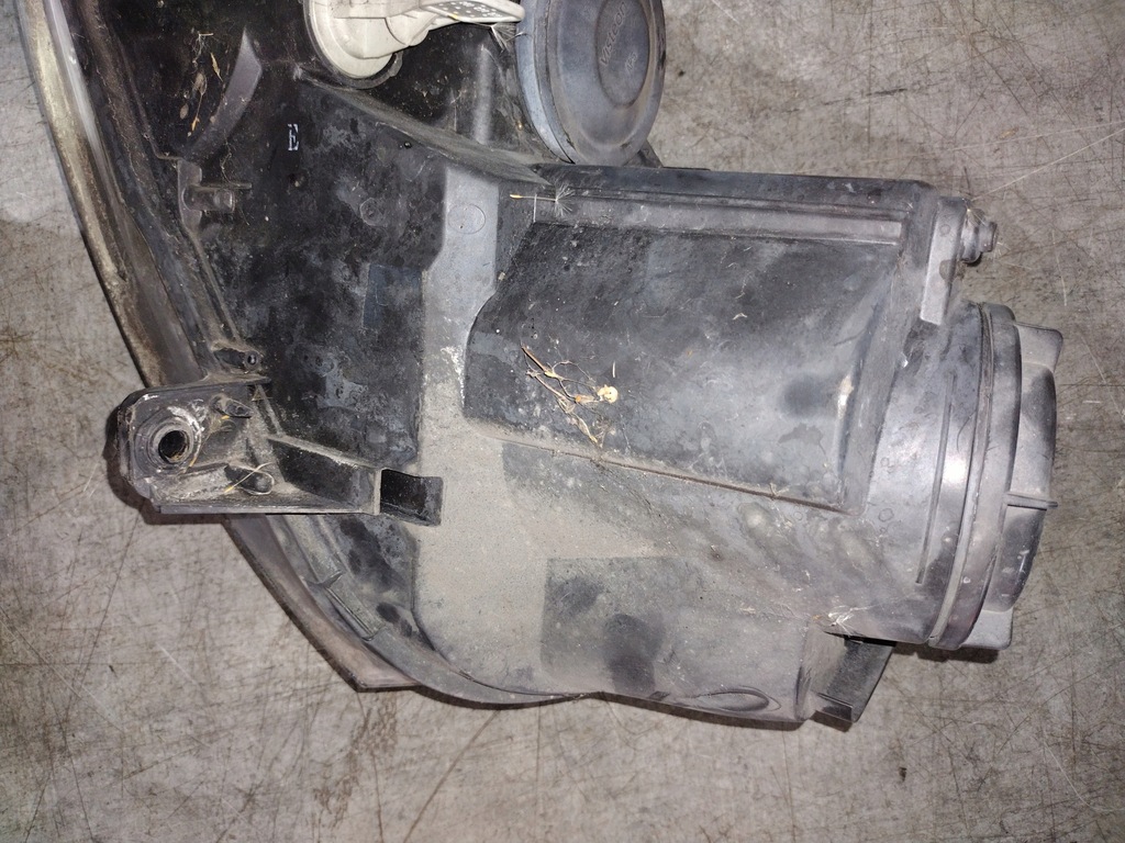 фото №9, Лампа правая перед vw golf v