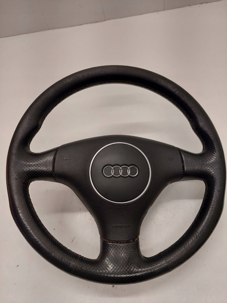 фото №1, Воздуховод трёхспицевая audi a6 c5 s-line lift