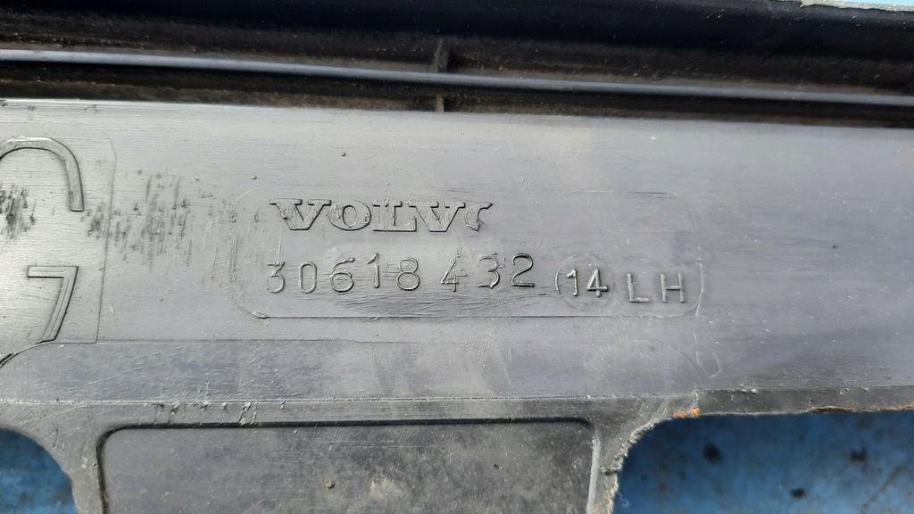 фото №9, Молдинг порог левая volvo s40 30618432