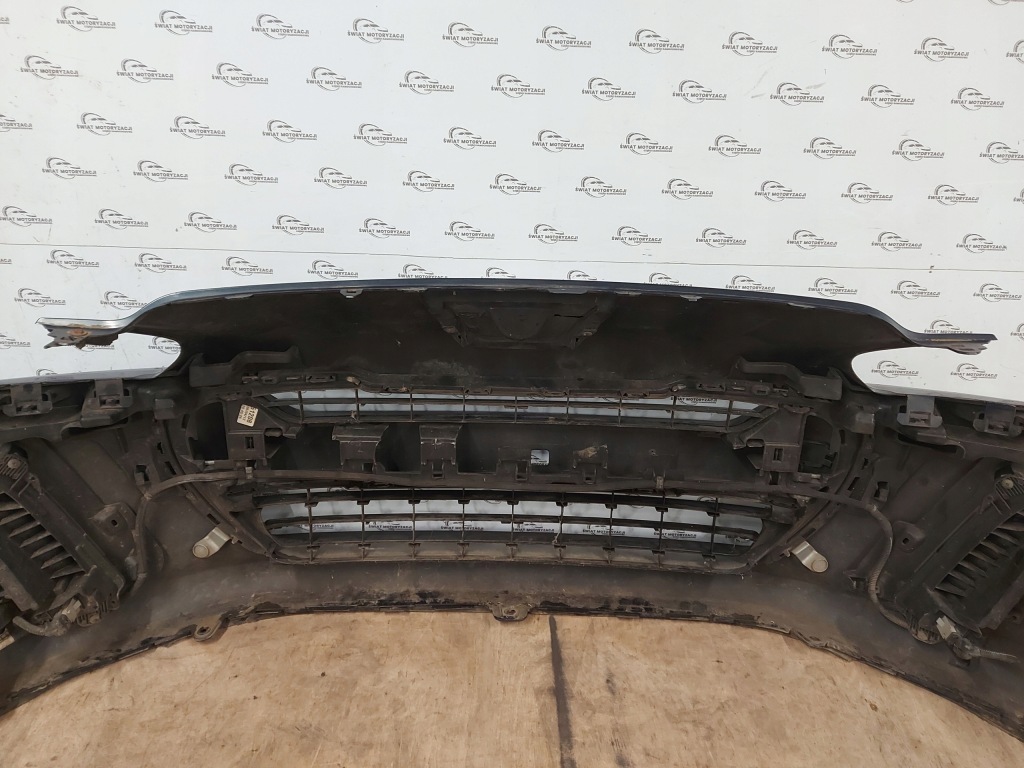 Peugeot 308 1 рестайлінг  12r бампер перед передній led Зі Шроту