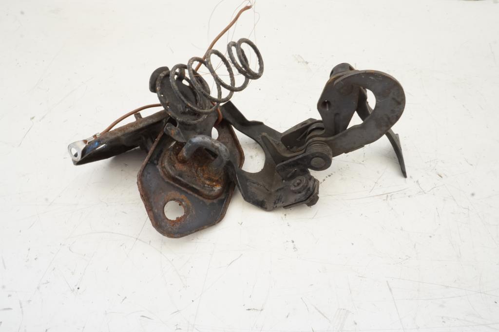 фото №1, Замок капот mercedes clk c208