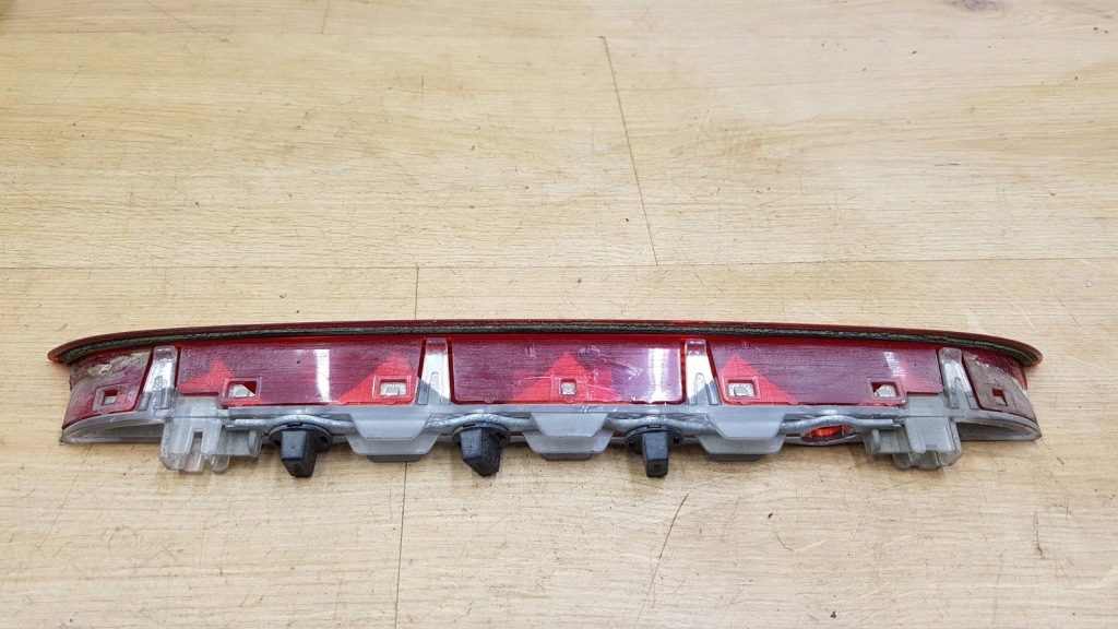 фото №2, Світло стоп третій кришки задня mazda premacy cp