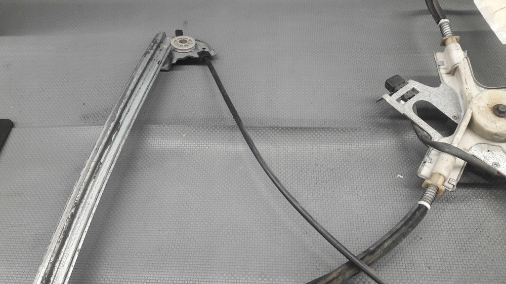 фото №9, Механізм скло vw caddy ii лівий перед 98r