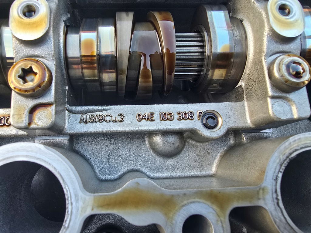 фото №6, Кришка клапанів vw golf vii 1.5 tsi 04e103473dc troc golf 8