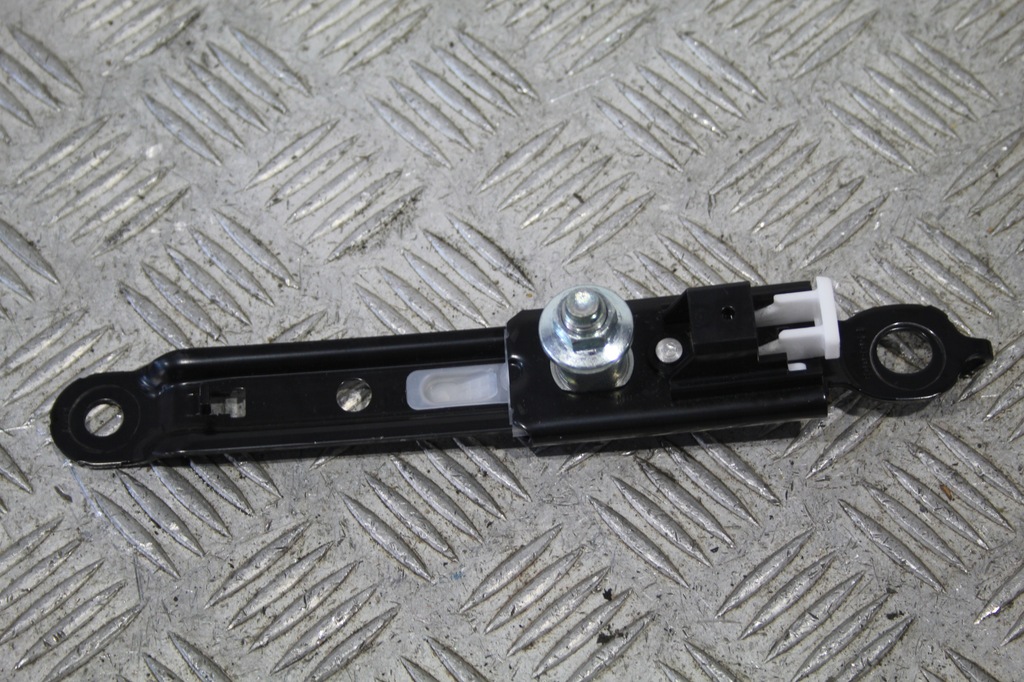 фото №1, Регулировка ремней lexus ux 250h ux250h