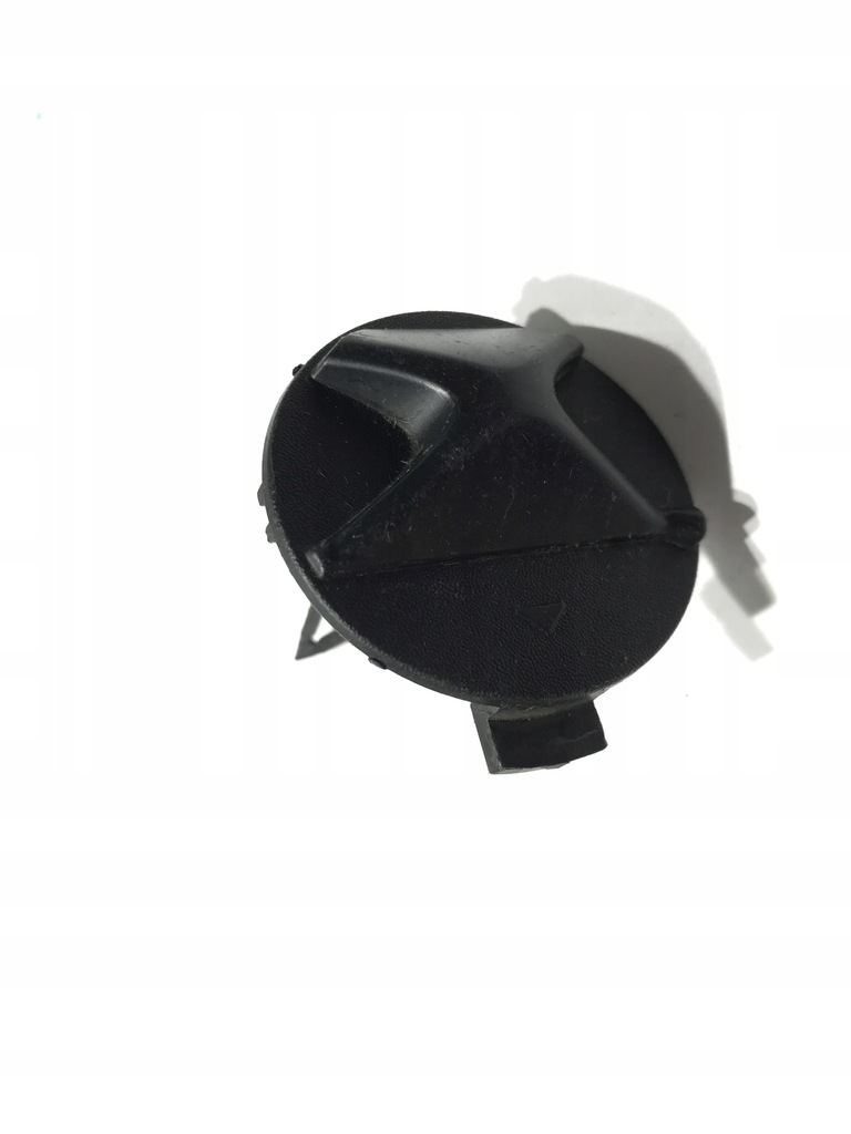 фото №1, Hyundai i20 заглушка фаркоп бампера перед 86519c8aa0