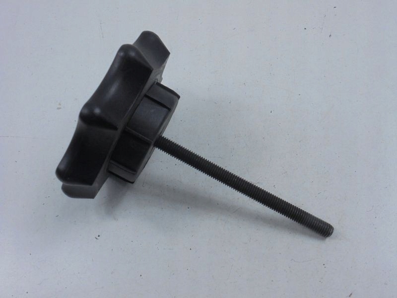 фото №1, Audi tt i 8n болт колеса запасного 8n0803899