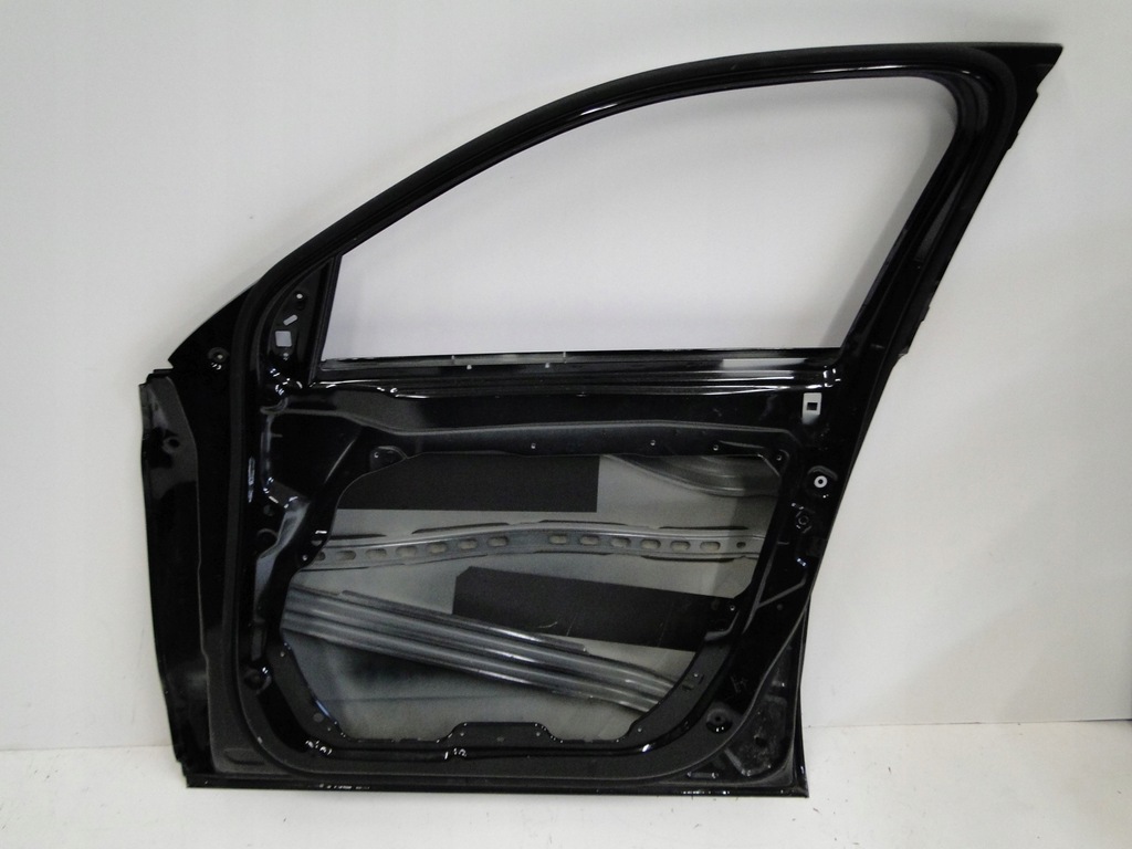 фото №9, Mercedes glc x253 253 suv дверь передние правое перед правый 197 чёрные