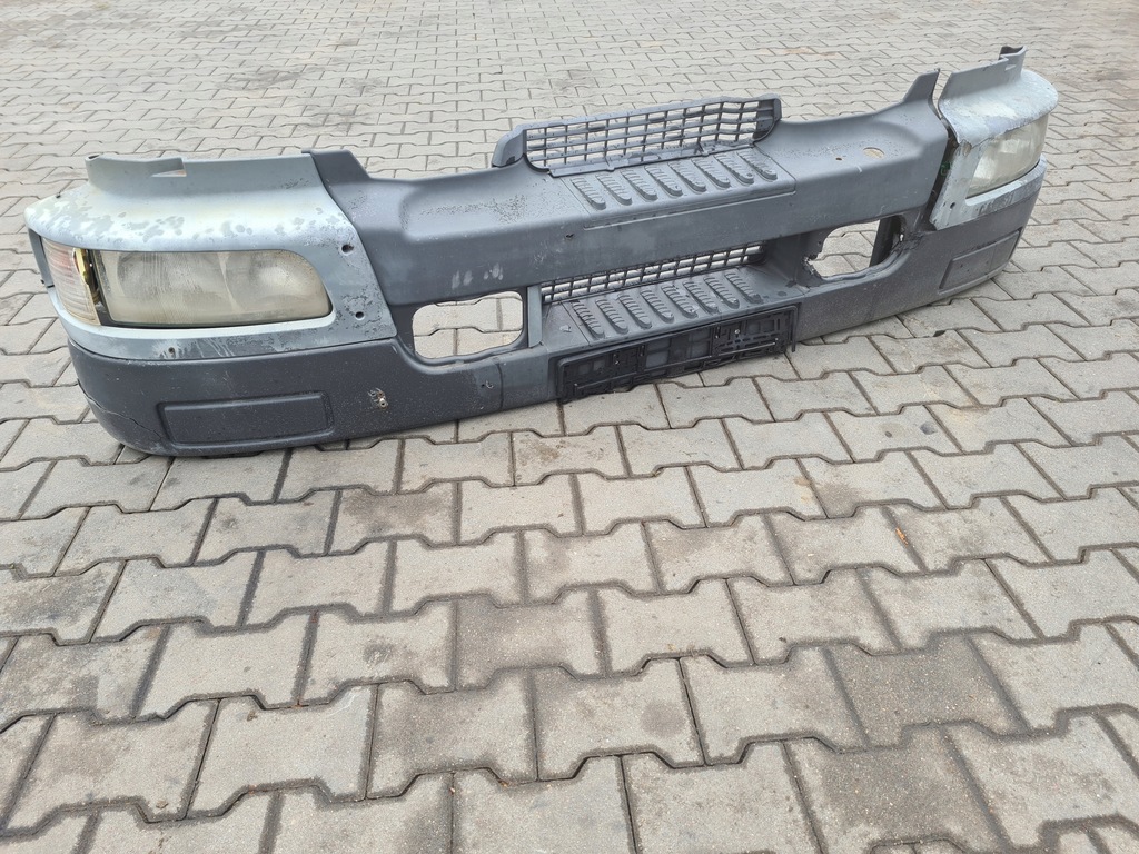 фото №1, Бампер kompletny перед з лампи renault midlum dxi dci