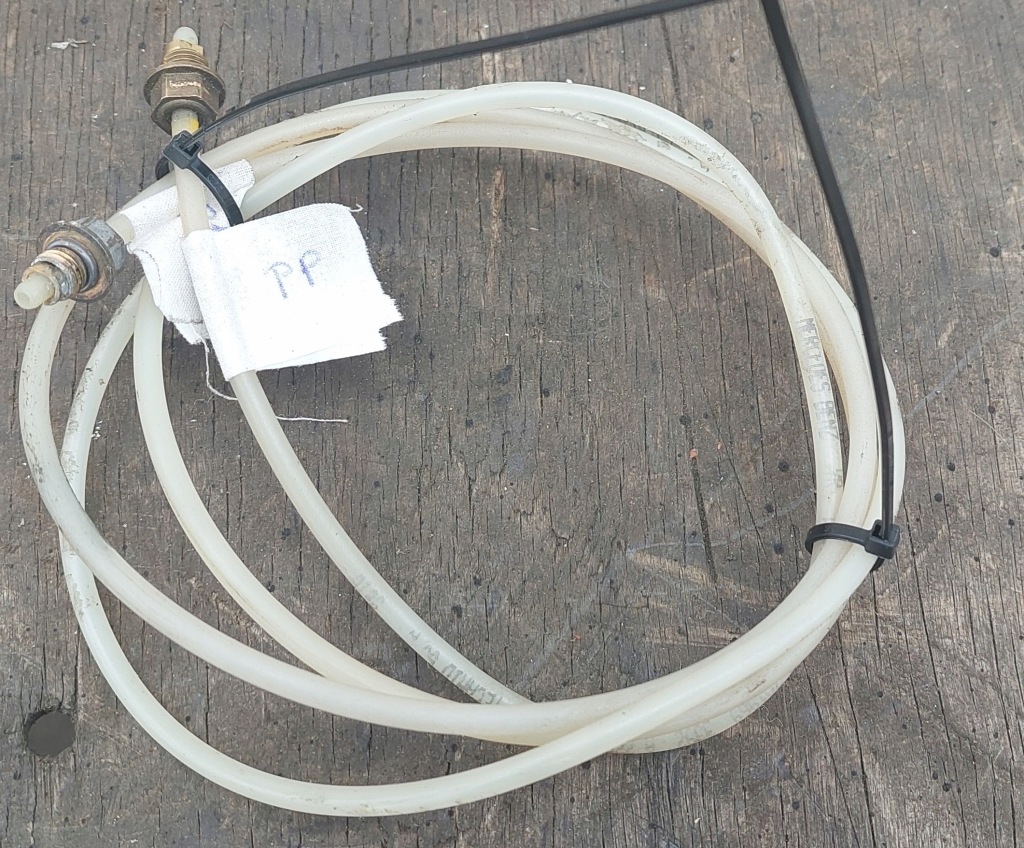 фото №1, Шланг airmatic правий перед dla mercedes w220 a2203271045