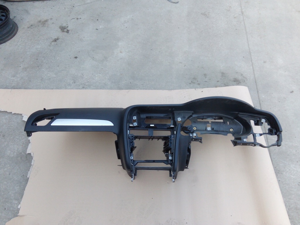 фото №1, Приборная панель приборная панель консоль audi a4 b8 lift оригинал uk