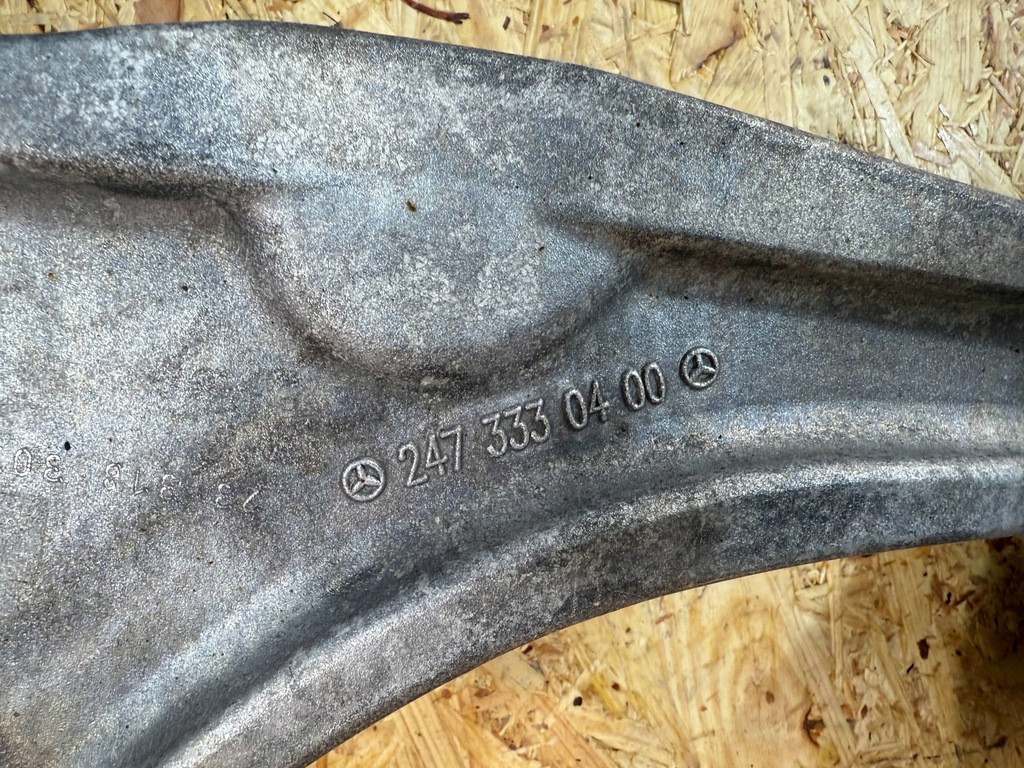 фото №13, Подвеска амортизатор рычаг поворотный кулак правый перед mercedes cla w118