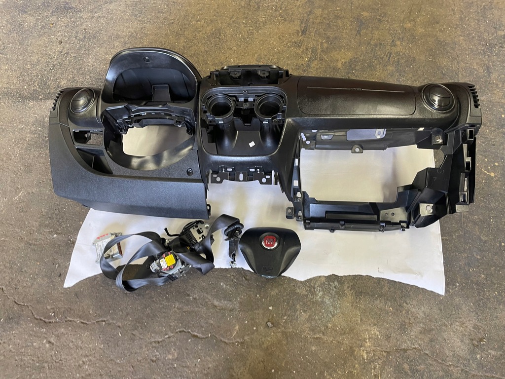 фото №6, Fiat fiorino qubo консоль панель приладів подушки безпеки ремені