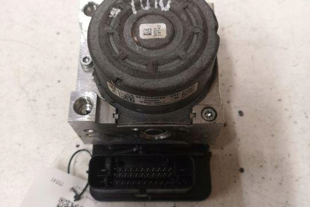 фото №1, Насос abs citroën c4 cactus 10091539713 1.6l дизель 68kw 2015