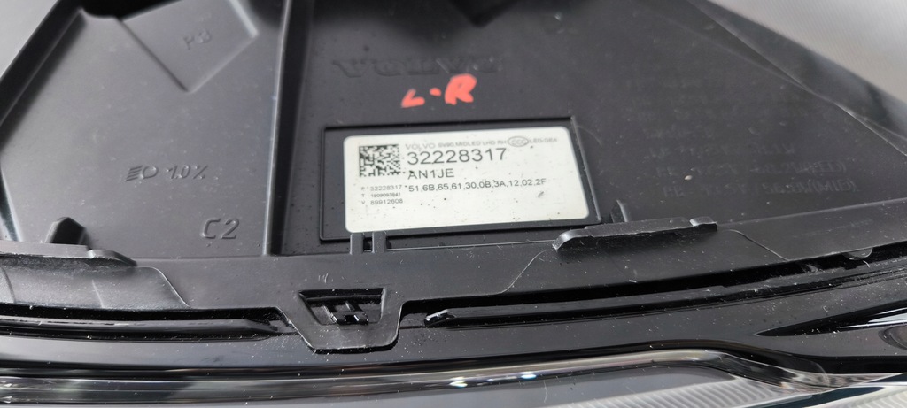 фото №9, Volvo v90 s90 full led левый правый фара лампа полный mid !