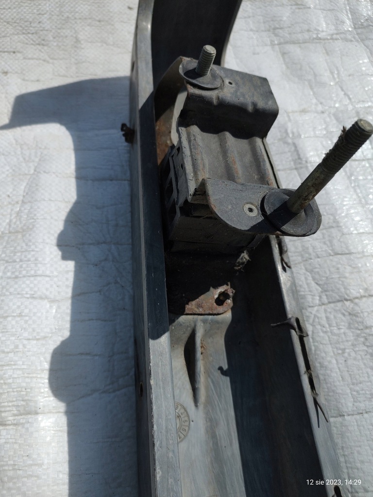 фото №10, Mercedes s w126 балка pod бампер задняя 1268851105