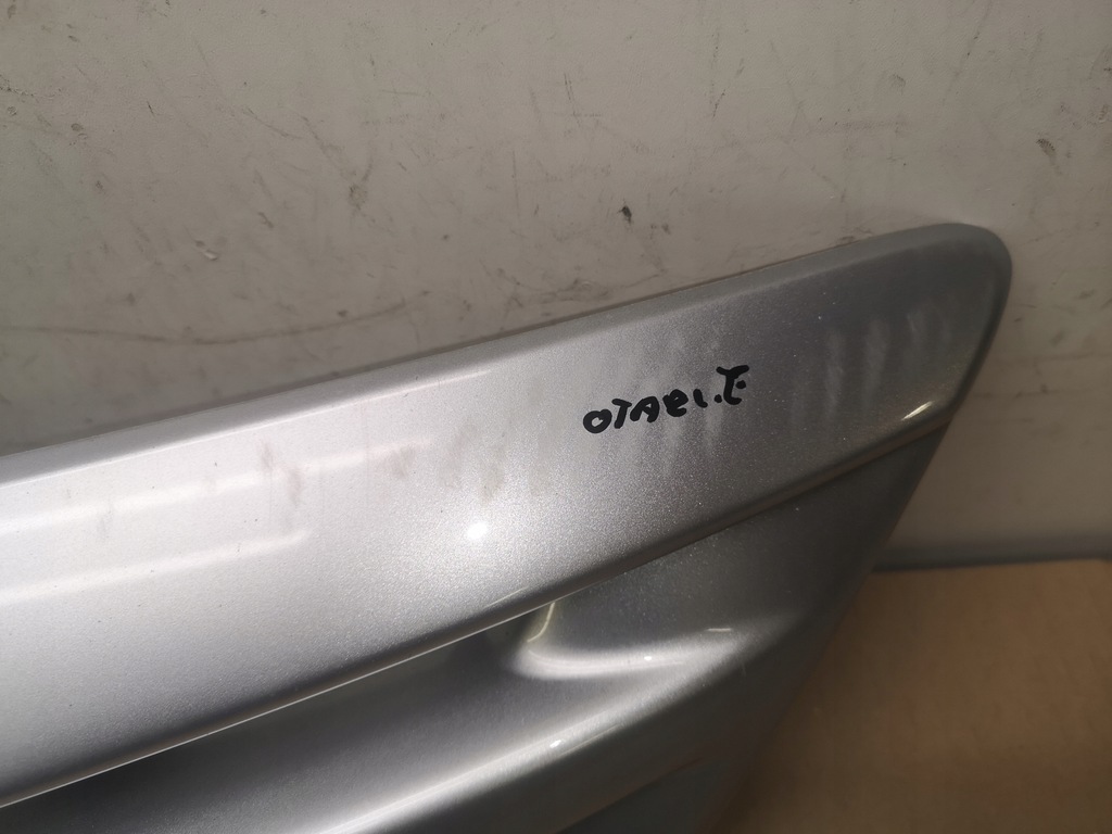 фото №9, Решітка радіатора решітка радіатора mazda 3 i bk 5d hb оригінал