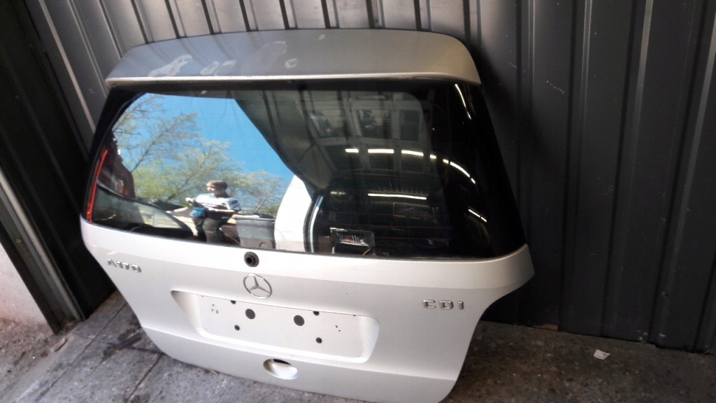 Крышка багажника задний  mercedes w168 Недорого