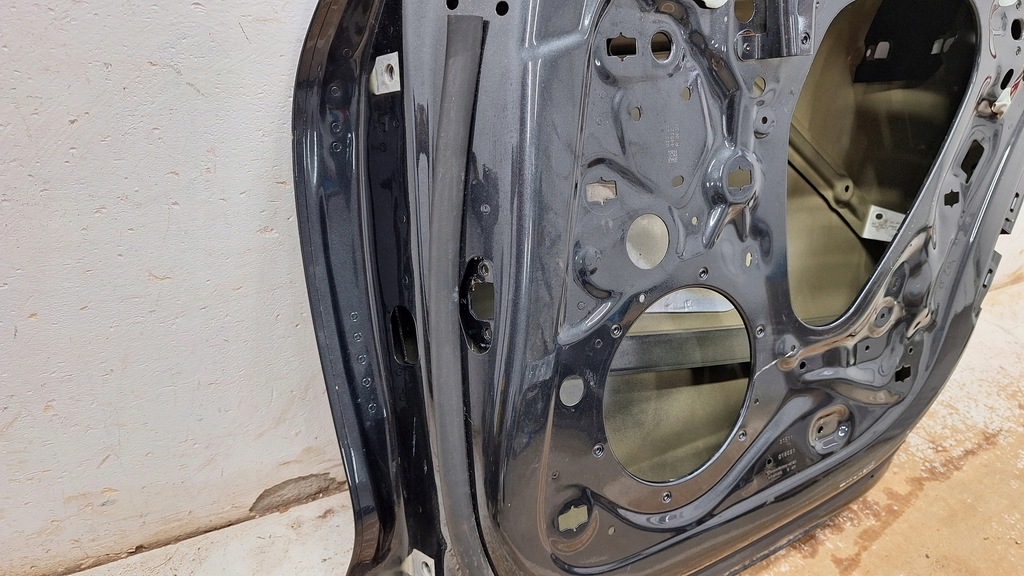 фото №8, Дверь правое задние porsche taycan 9j1