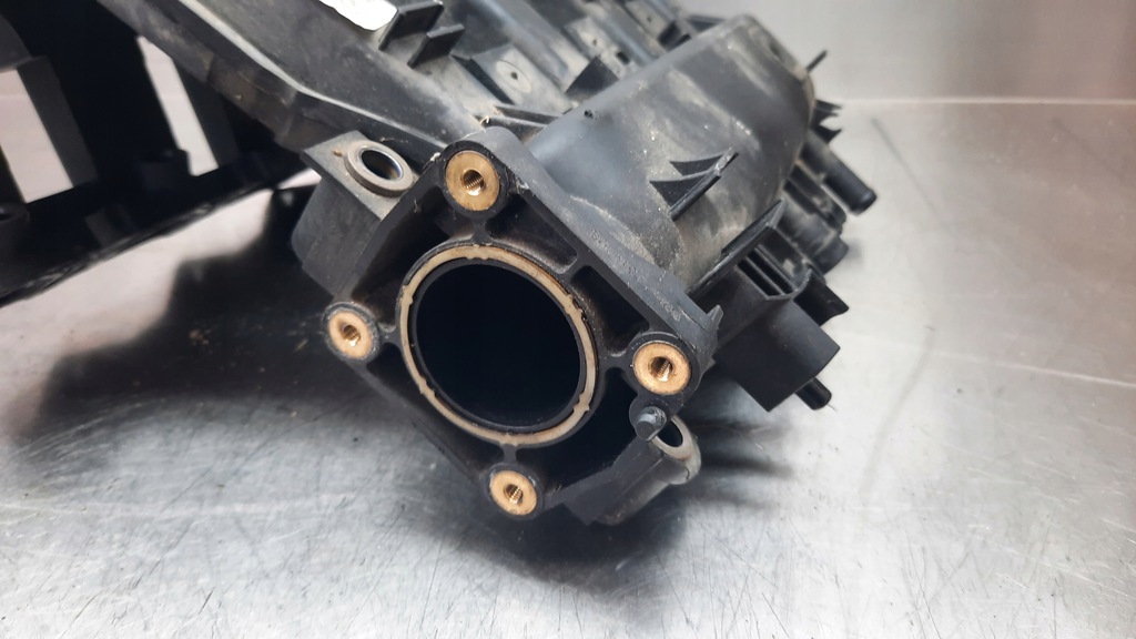 фото №5, Коллектор всасывающий 8200633248 renault clio iii 1.2b