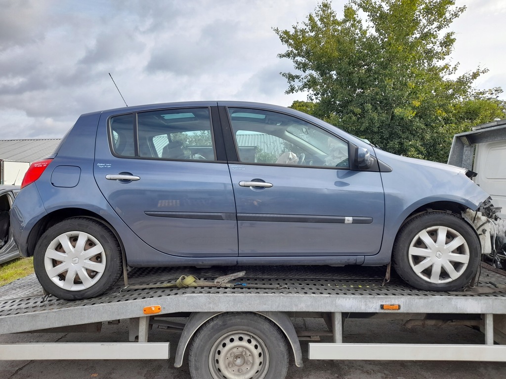 фото №15, Renault clio iii лампа правый задняя правая задняя