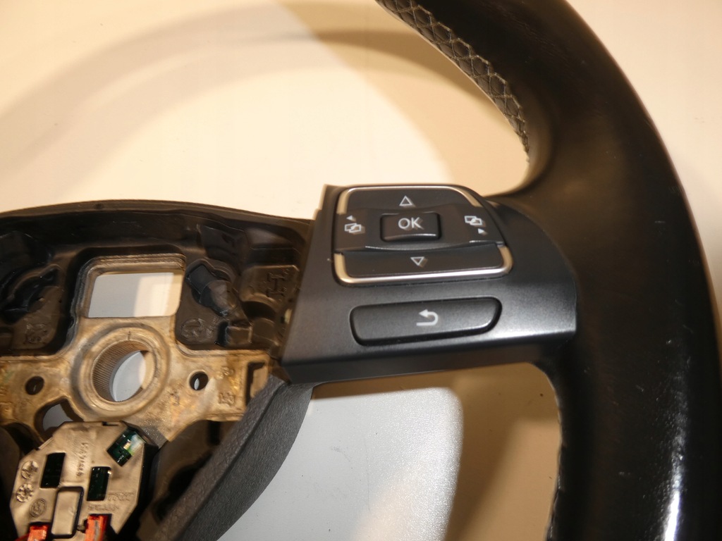 фото №6, Воздуховод кожаный vw golf vi jetta touran