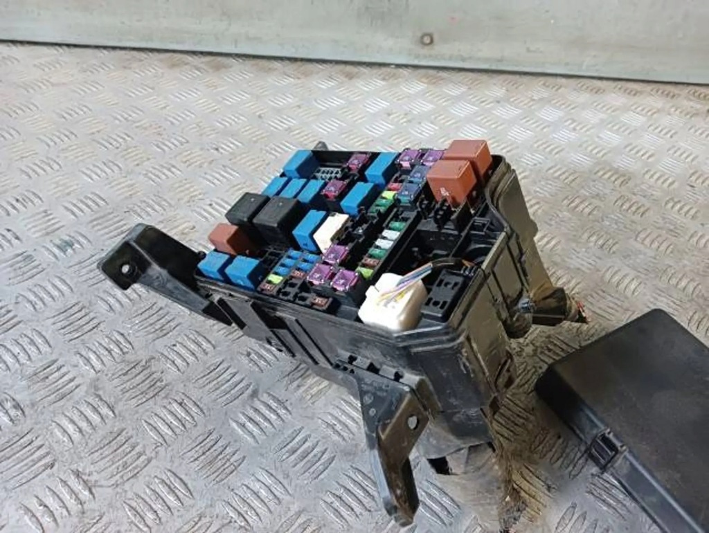 фото №7, Suzuki sx4 s-cross 1.6 ddis корпус коробка запобіжників