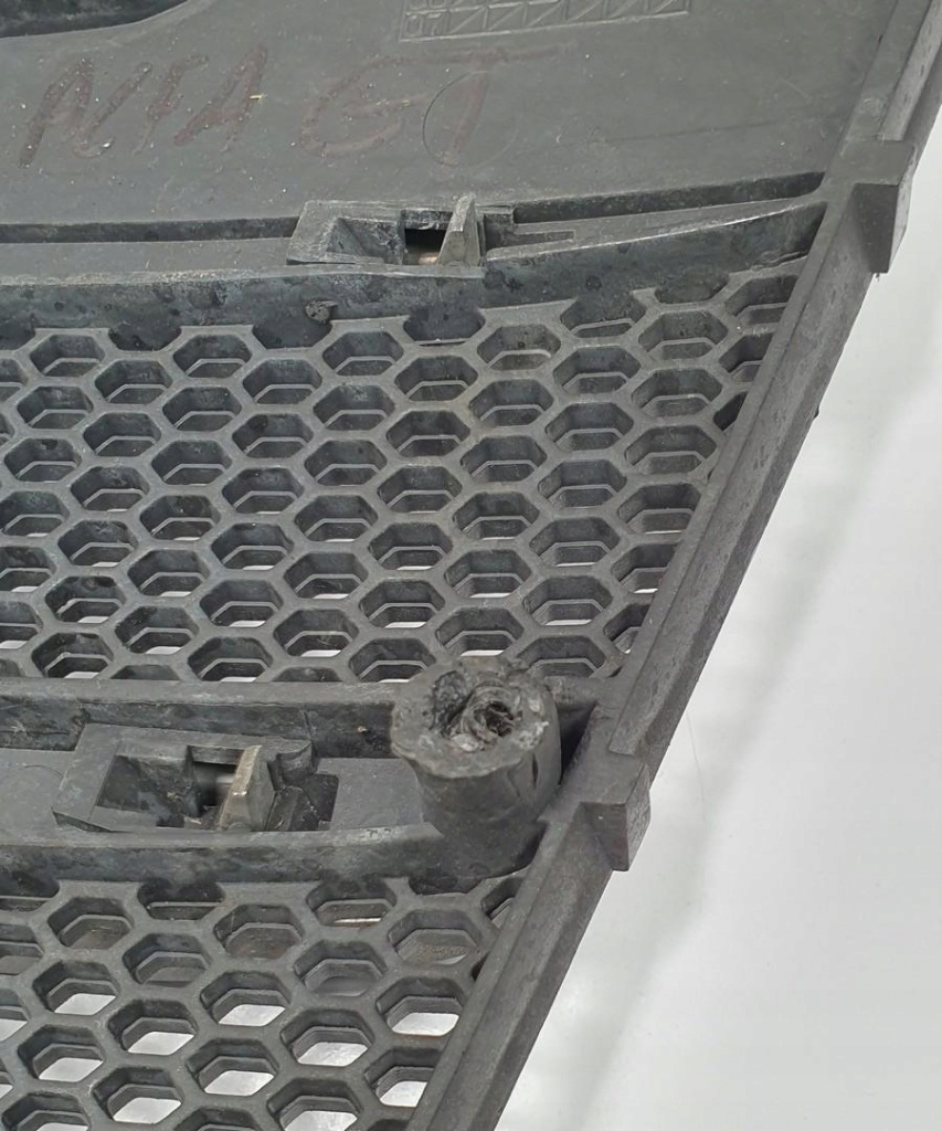 Решітка радіатора решітка радіатора alfa romeo 159 ls380128 Оригінал