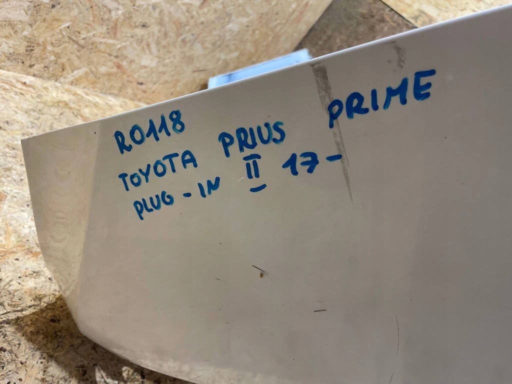 фото №10, Toyota prius prime plug-in ii 2 17- бампер задняя задний
