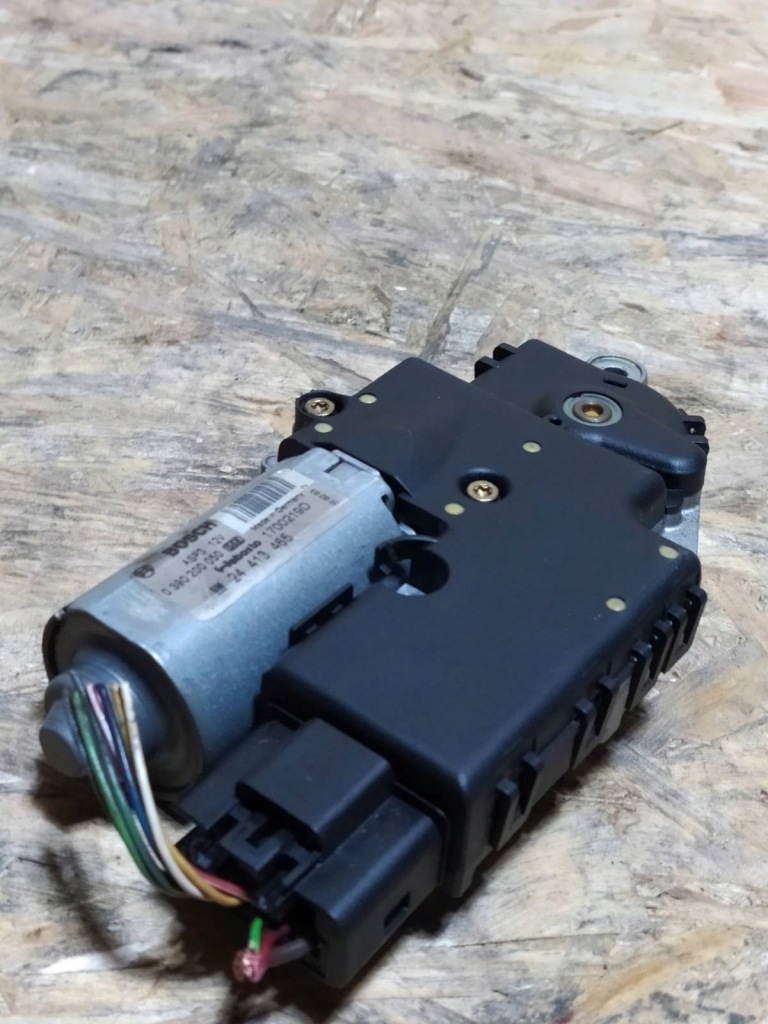 Opel vectra c 2003 моторчик люк 0390200050 Оригинал