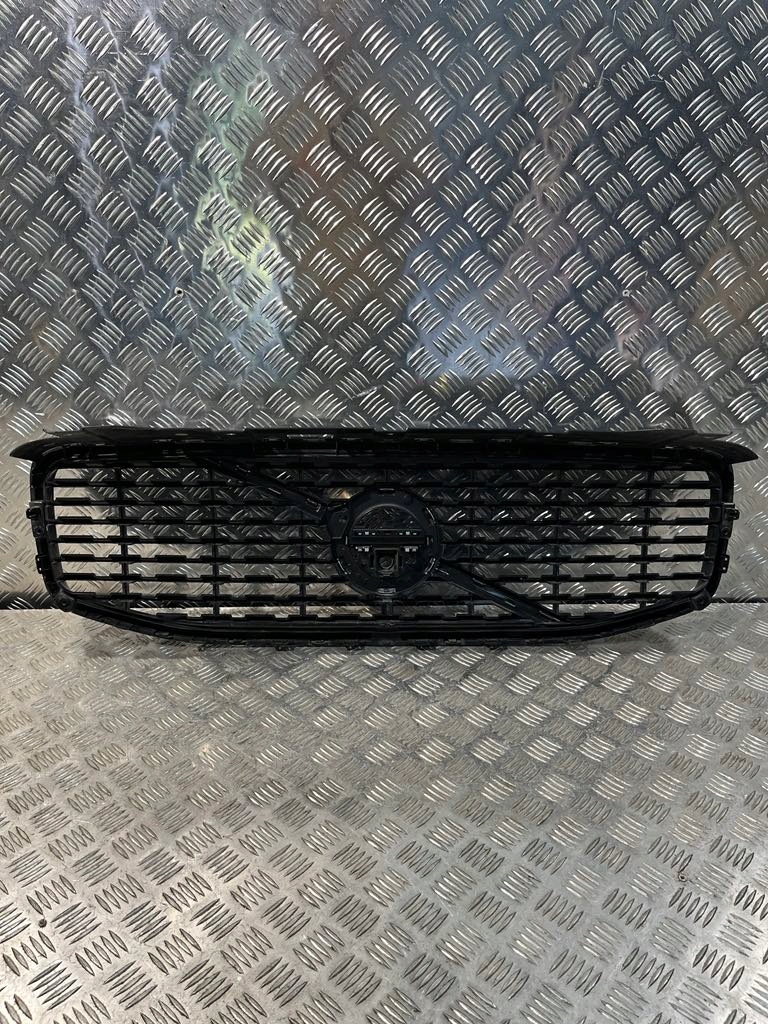 фото №3, Решітка радіатора решітка радіатора volvo xc60 ii 2 r-design